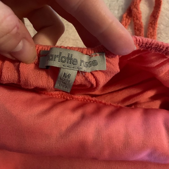 Fun halter dress - Picture 2 of 4